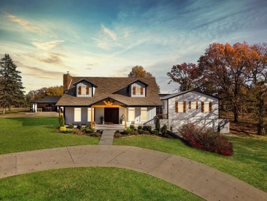 This beautifully remodeled 2,885 sq. ft. custom home offers on Gene Pray Memorial Golf Course in Missouri - for sale on GolfHomes.com, golf home, golf lot