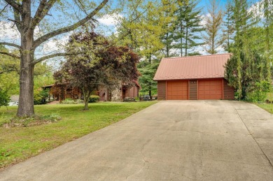 One-of-a-Kind Log Home - Walking Distance To Lake Taneycomo - on Thousand Hills Golf Resort in Missouri - for sale on GolfHomes.com, golf home, golf lot