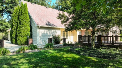 If you want to live in Eagles Nest overlooking the golf course on Eagles Nest Country Club in Kentucky - for sale on GolfHomes.com, golf home, golf lot