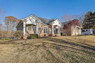 Beautiful CUSTOM-BUILT RANCH-style home on 2.94 acres! Primary on Hawks Ridge Golf Club in Georgia - for sale on GolfHomes.com, golf home, golf lot