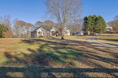 Beautiful CUSTOM-BUILT RANCH-style home on 2.94 acres! Primary on Hawks Ridge Golf Club in Georgia - for sale on GolfHomes.com, golf home, golf lot