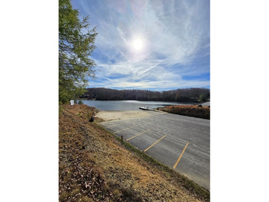 Welcome to lakeside living in Glade Springs. This .32-acre lot on Glade Springs Resort Golf Course in West Virginia - for sale on GolfHomes.com, golf home, golf lot