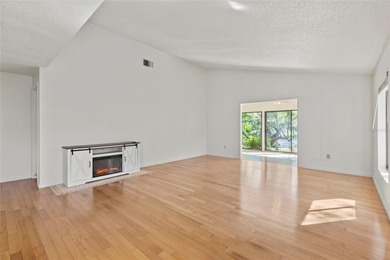 A Florida Dream Home!
Discover your slice of paradise in this on IMG Academies Golf and Country Club in Florida - for sale on GolfHomes.com, golf home, golf lot