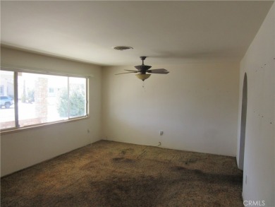 Good Location - Large 3 Bedroom, 2 Bath, 1302 Sq Ft and a Large on Palm Desert Country Club in California - for sale on GolfHomes.com, golf home, golf lot