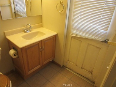 Good Location - Large 3 Bedroom, 2 Bath, 1302 Sq Ft and a Large on Palm Desert Country Club in California - for sale on GolfHomes.com, golf home, golf lot