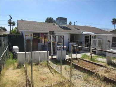 Good Location - Large 3 Bedroom, 2 Bath, 1302 Sq Ft and a Large on Palm Desert Country Club in California - for sale on GolfHomes.com, golf home, golf lot