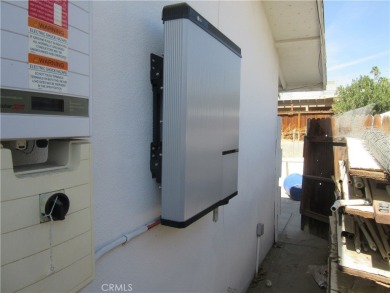 Good Location - Large 3 Bedroom, 2 Bath, 1302 Sq Ft and a Large on Palm Desert Country Club in California - for sale on GolfHomes.com, golf home, golf lot