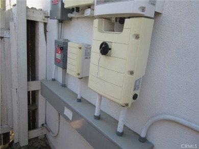 Good Location - Large 3 Bedroom, 2 Bath, 1302 Sq Ft and a Large on Palm Desert Country Club in California - for sale on GolfHomes.com, golf home, golf lot