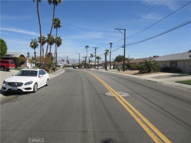 Good Location - Large 3 Bedroom, 2 Bath, 1302 Sq Ft and a Large on Palm Desert Country Club in California - for sale on GolfHomes.com, golf home, golf lot