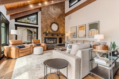 Beautiful Furnished Sunriver Estate! Located on a culdesac on Sunriver Woodlands Golf Course in Oregon - for sale on GolfHomes.com, golf home, golf lot