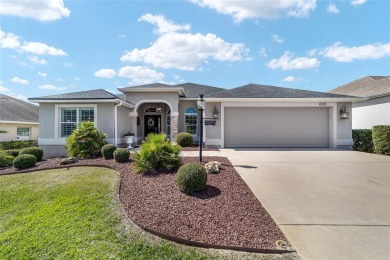 2022 ROOF on this BEAUTIFULLY MAINTAINED, UPGRADED, GARDENIA on The Links of Spruce Creek in Florida - for sale on GolfHomes.com, golf home, golf lot