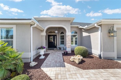 2022 ROOF on this BEAUTIFULLY MAINTAINED, UPGRADED, GARDENIA on The Links of Spruce Creek in Florida - for sale on GolfHomes.com, golf home, golf lot