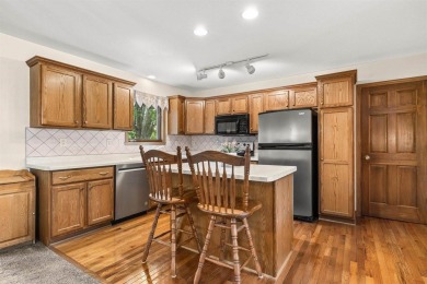 This stunning 4-bedroom, 2-story home is perfectly located just on High Cliff Golf Course in Wisconsin - for sale on GolfHomes.com, golf home, golf lot