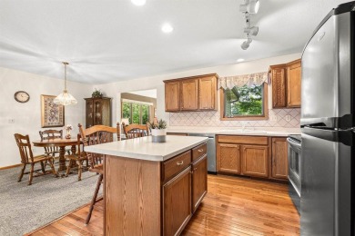 This stunning 4-bedroom, 2-story home is perfectly located just on High Cliff Golf Course in Wisconsin - for sale on GolfHomes.com, golf home, golf lot