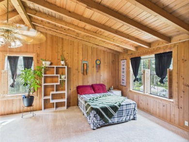 Charming 2-bedroom, 2-bathroom home with a spacious loft on Idylwild Golf Club in Texas - for sale on GolfHomes.com, golf home, golf lot
