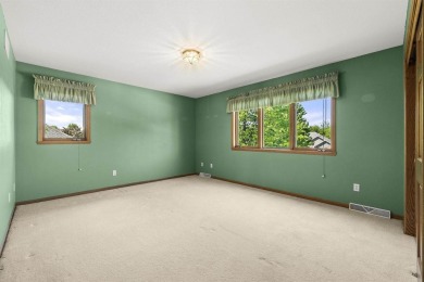 This stunning 4-bedroom, 2-story home is perfectly located just on High Cliff Golf Course in Wisconsin - for sale on GolfHomes.com, golf home, golf lot