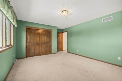This stunning 4-bedroom, 2-story home is perfectly located just on High Cliff Golf Course in Wisconsin - for sale on GolfHomes.com, golf home, golf lot