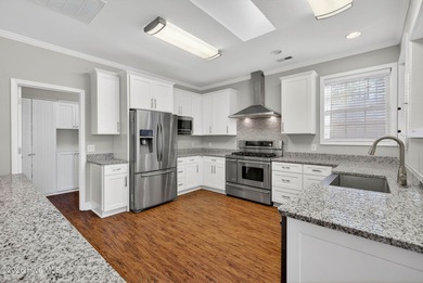 Welcome to this spacious 3-bedroom, 2-bath single-family home on The Lakes Country Club in North Carolina - for sale on GolfHomes.com, golf home, golf lot