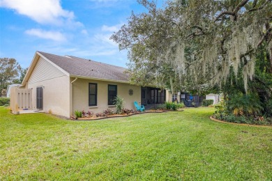 Welcome to the move-in ready, 2 bedroom /2 bathroom, 2 car on Summertree Golf Course in Florida - for sale on GolfHomes.com, golf home, golf lot