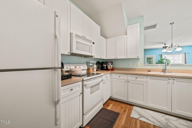 Charming townhome in established Raleigh community. 3 bedrooms on Hedingham Golf and Athletic Club in North Carolina - for sale on GolfHomes.com, golf home, golf lot