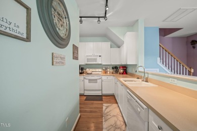 Charming townhome in established Raleigh community. 3 bedrooms on Hedingham Golf and Athletic Club in North Carolina - for sale on GolfHomes.com, golf home, golf lot