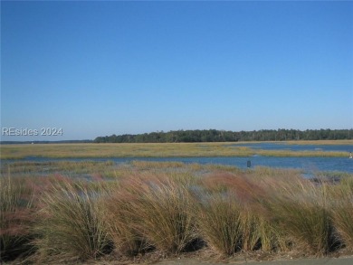 Mature magnolia and live oak trees are abundant on this .575 on Callawassie Island Club in South Carolina - for sale on GolfHomes.com, golf home, golf lot