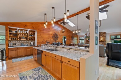 STUNNING MOUNTAIN RETREAT WITH BREATHTAKING VIEWS, PRIVACY & on Laurel Valley Golf Course in Tennessee - for sale on GolfHomes.com, golf home, golf lot