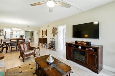 This 1st floor unit has a perfect blend of Comfort and on Oaks Country Club in Florida - for sale on GolfHomes.com, golf home, golf lot