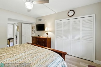 This 1st floor unit has a perfect blend of Comfort and on Oaks Country Club in Florida - for sale on GolfHomes.com, golf home, golf lot