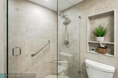 This 1st floor unit has a perfect blend of Comfort and on Oaks Country Club in Florida - for sale on GolfHomes.com, golf home, golf lot