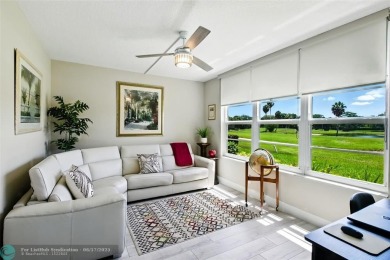 This 1st floor unit has a perfect blend of Comfort and on Oaks Country Club in Florida - for sale on GolfHomes.com, golf home, golf lot