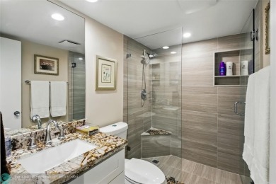 This 1st floor unit has a perfect blend of Comfort and on Oaks Country Club in Florida - for sale on GolfHomes.com, golf home, golf lot