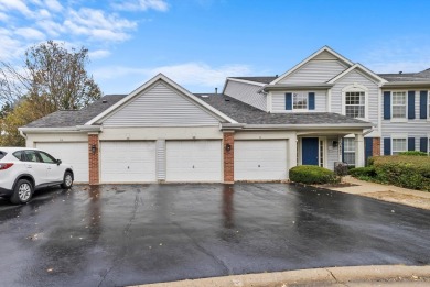 Gorgeous well-lit condo unit, flooded with natural light, a on The Links at Carillon in Illinois - for sale on GolfHomes.com, golf home, golf lot