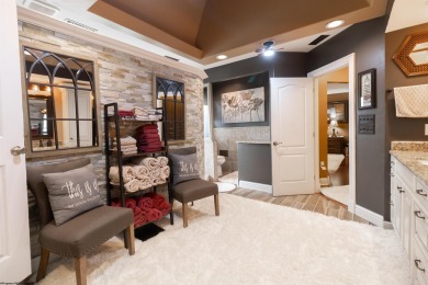 Welcome to your dream lakefront home! This stunning 5-bedroom, 4 on Mountain View Golf Course in West Virginia - for sale on GolfHomes.com, golf home, golf lot