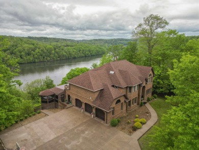 Welcome to your dream lakefront home! This stunning 5-bedroom, 4 on Mountain View Golf Course in West Virginia - for sale on GolfHomes.com, golf home, golf lot