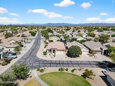 This PREMIUM CORNER LOT on a cul-de-sac street is directly on The Golf Club At Johnson Ranch in Arizona - for sale on GolfHomes.com, golf home, golf lot