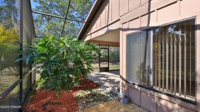 Comfortable end unit condo in the private Spruce Creek Fly In on Spruce Creek Golf Club in Florida - for sale on GolfHomes.com, golf home, golf lot