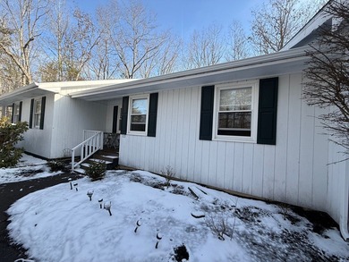 1 bedroom/1 bath villa within a short distance to Small Talk on Glade Springs Resort Golf Course in West Virginia - for sale on GolfHomes.com, golf home, golf lot