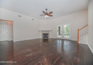Welcome to this beautifully maintained Brick 4-bedroom on Golf Club At Fleming Island in Florida - for sale on GolfHomes.com, golf home, golf lot