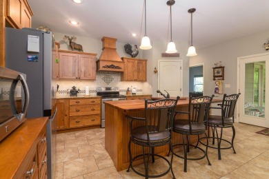 Motivated Seller Reduced to below Appraised Value by $18,000 at on Ledgestone Country Club and Golf Course in Missouri - for sale on GolfHomes.com, golf home, golf lot