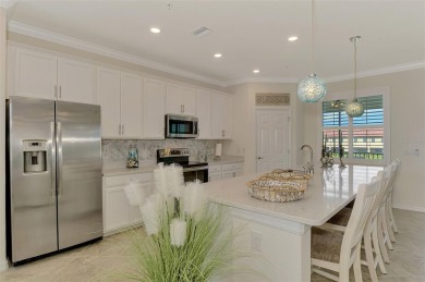 *Live like you're on Vacation* in this Luxurious Modern Coach on Plantation Golf and Country Club in Florida - for sale on GolfHomes.com, golf home, golf lot
