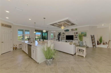 *Live like you're on Vacation* in this Luxurious Modern Coach on Plantation Golf and Country Club in Florida - for sale on GolfHomes.com, golf home, golf lot