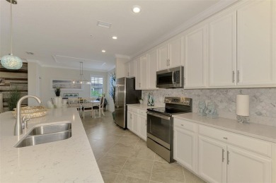 *Live like you're on Vacation* in this Luxurious Modern Coach on Plantation Golf and Country Club in Florida - for sale on GolfHomes.com, golf home, golf lot