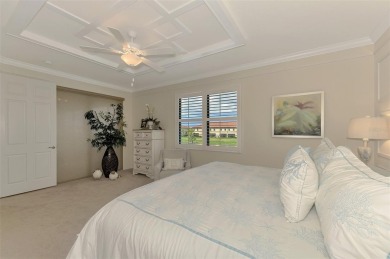 *Live like you're on Vacation* in this Luxurious Modern Coach on Plantation Golf and Country Club in Florida - for sale on GolfHomes.com, golf home, golf lot