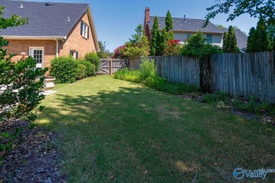 Welcome to this charming fam. home, perfect for summer enjoyment on Point Mallard Golf Course in Alabama - for sale on GolfHomes.com, golf home, golf lot