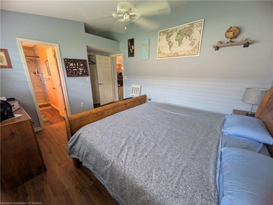 WONDERFUL LAKE VIEWS! Set in the lovely, 55+ golfing community on Golf Hammock Country Club in Florida - for sale on GolfHomes.com, golf home, golf lot