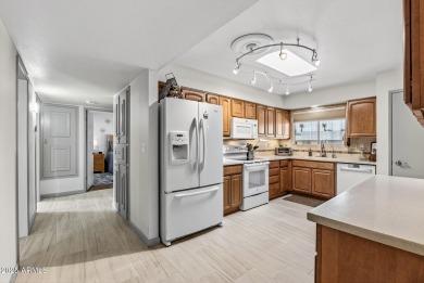 Welcome to this charming ''Sunlit Haven'' a 2BR/1 full bath/3/4 on PalmBrook Country Club in Arizona - for sale on GolfHomes.com, golf home, golf lot