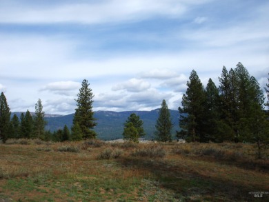 Fabulous lot in beautiful Meadow Creek Subdivision. This lot has on Meadowcreek Golf Resort in Idaho - for sale on GolfHomes.com, golf home, golf lot