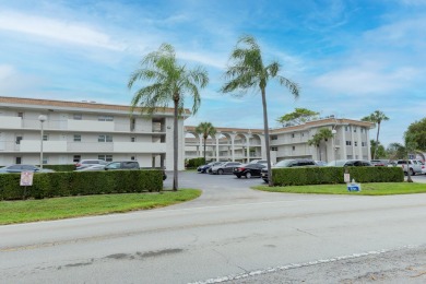 Discover this delightful 1-bedroom, 1.5-bathroom condo in the on Ocean Breeze Golf and Country Club in Florida - for sale on GolfHomes.com, golf home, golf lot