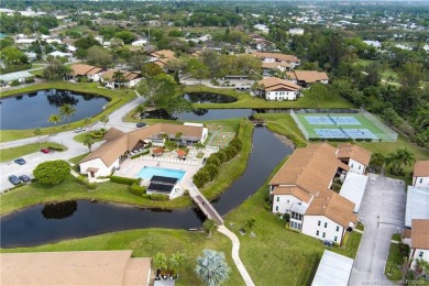 Welcome to your dream retreat! This beautiful 2-bedroom, 2-bath on Mariner Sands Country Club in Florida - for sale on GolfHomes.com, golf home, golf lot